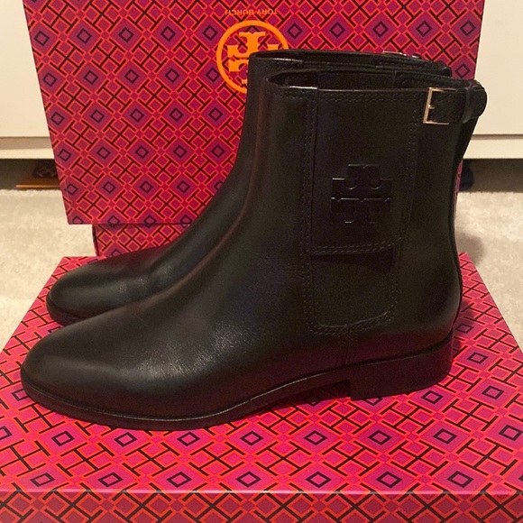 New Tory Burch Chelsea Boot - Picture 1 of 3